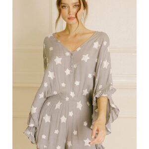 Gray Star Print Crinkle Textured Kimono Ruffle Sleeve Romper - L - Image 4